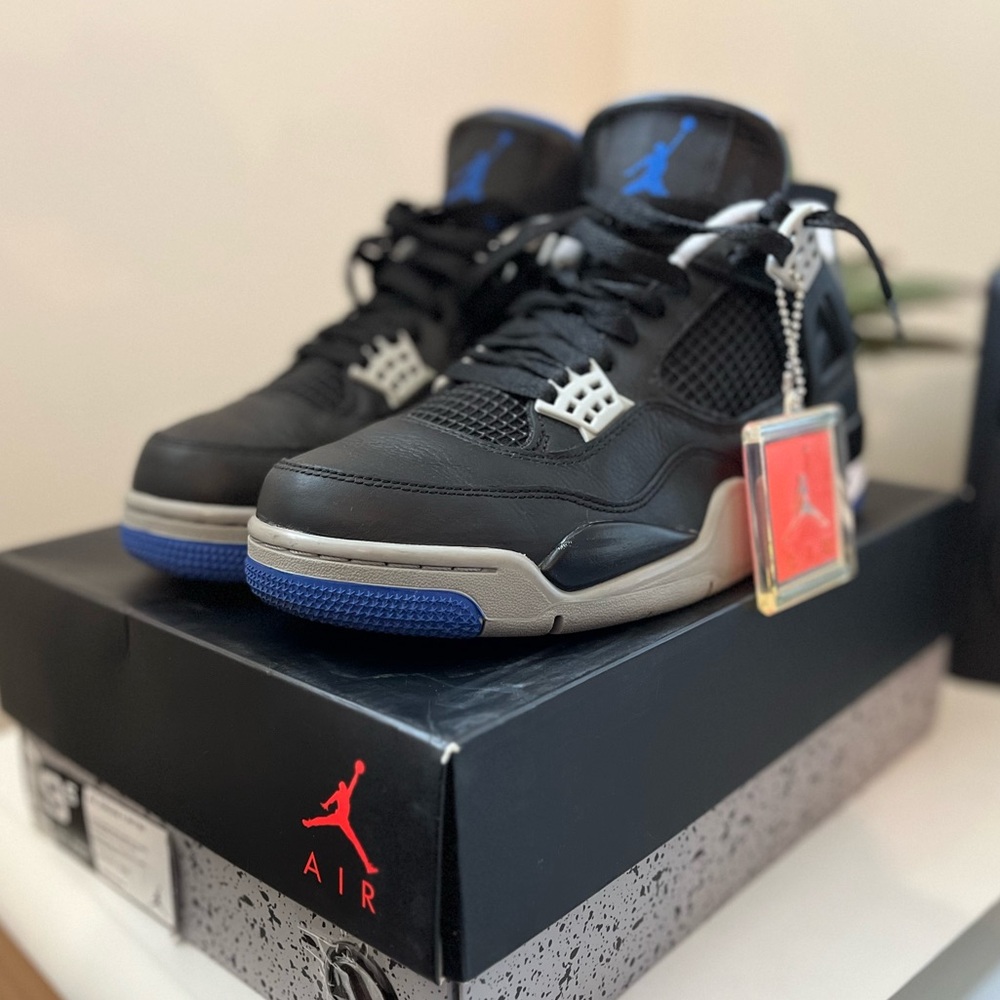 Air Jordan 4 Retro Alternate Motorsports
